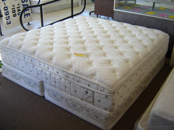 serta pillow top king mattress set