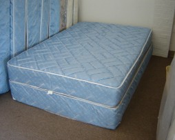 Pre-Owned Mattress Set